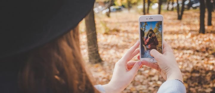 Snapchat Memories –&nbsp;kuvat ja videot puhelimen albumista Snapchatiin
